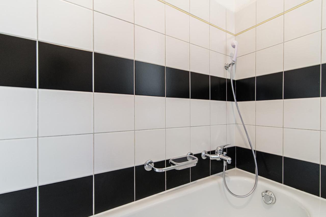 Giuka Apartment By Quokka 360 - Close To The Station Massagno 외부 사진
